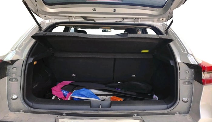 2022 Nissan MAGNITE XV AMT, Petrol, Automatic, 74,808 km, exterior