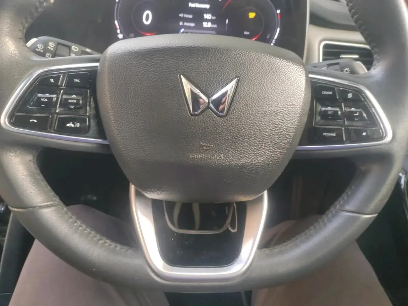2022 Mahindra XUV700 AX 7 D MT 7 STR, Diesel, Manual, 53,693 km, interior