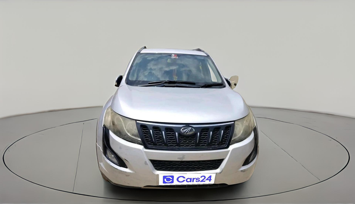 2016 Mahindra XUV500 W6 AT, Diesel, Automatic, 72,053 km, exterior