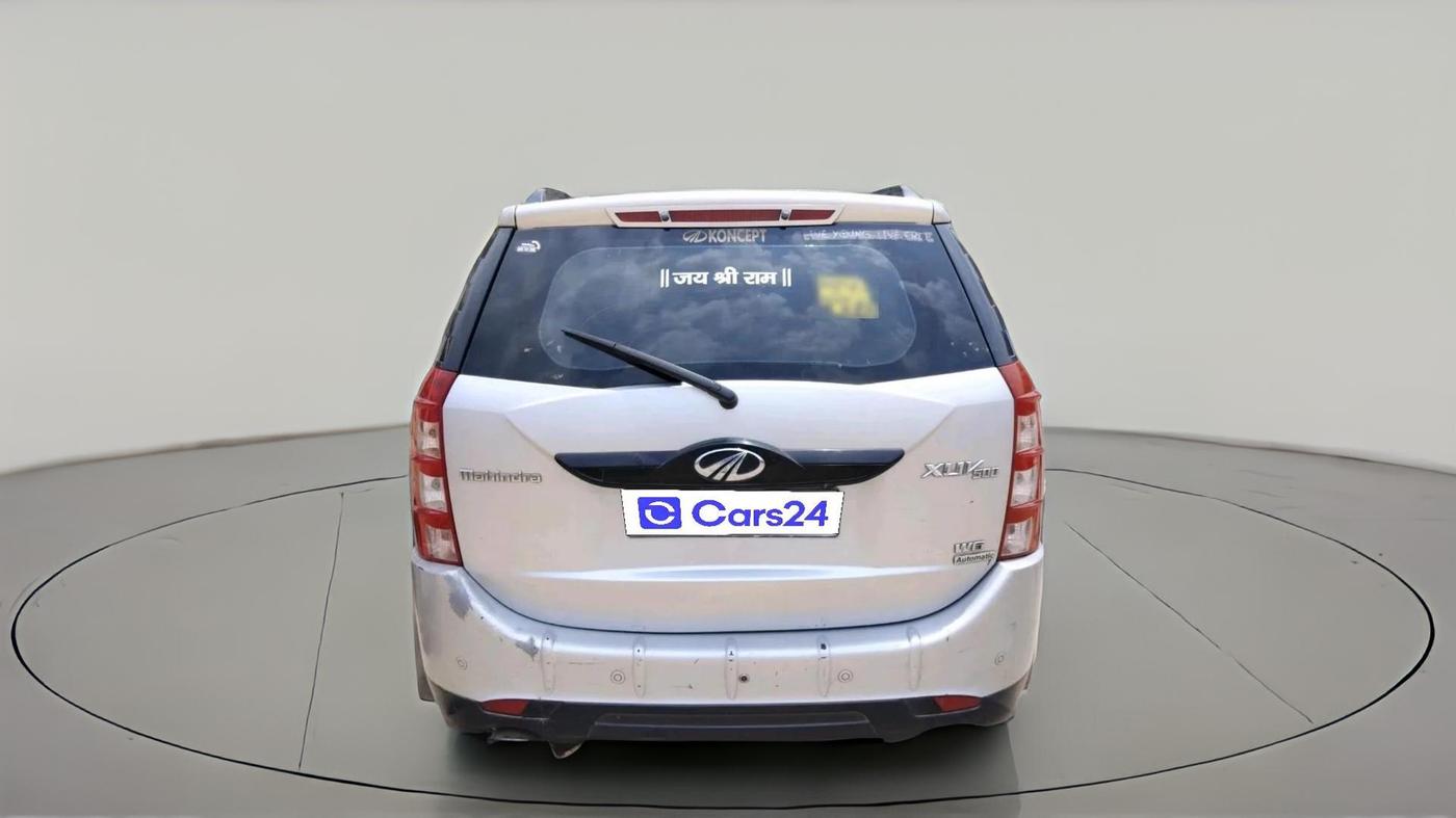 2016 Mahindra XUV500 W6 AT, Diesel, Automatic, 72,053 km, exterior