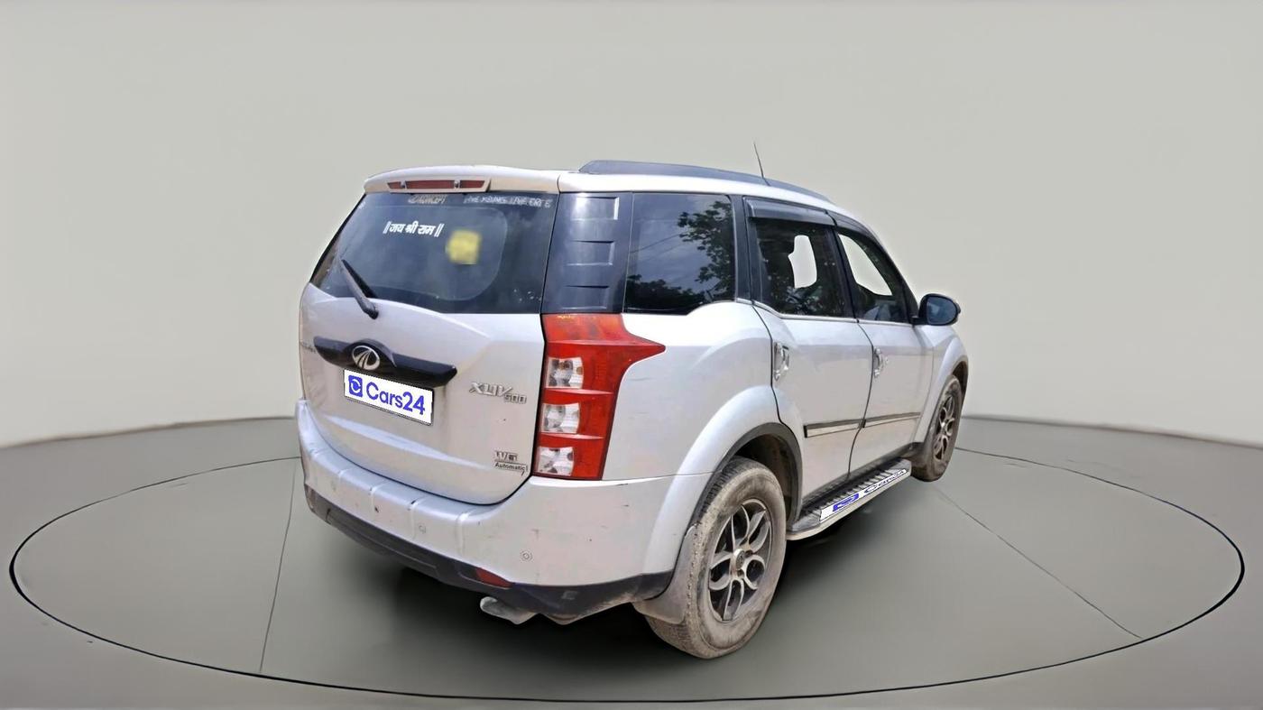 2016 Mahindra XUV500 W6 AT, Diesel, Automatic, 72,053 km, exterior