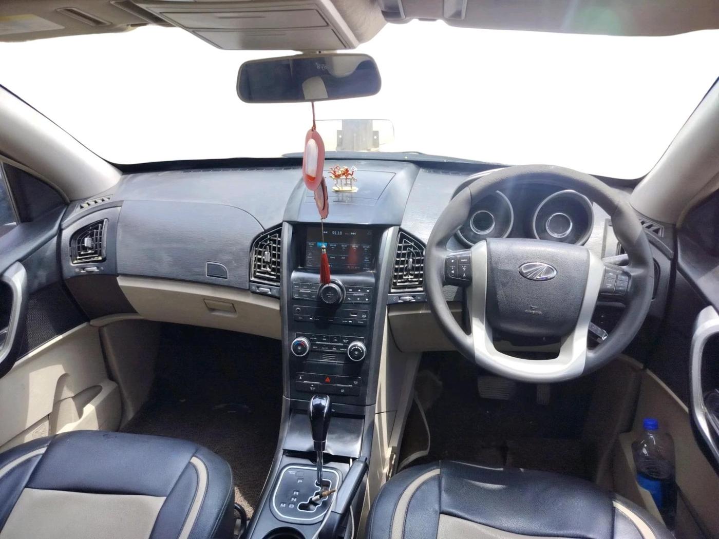 2016 Mahindra XUV500 W6 AT, Diesel, Automatic, 72,053 km, interior
