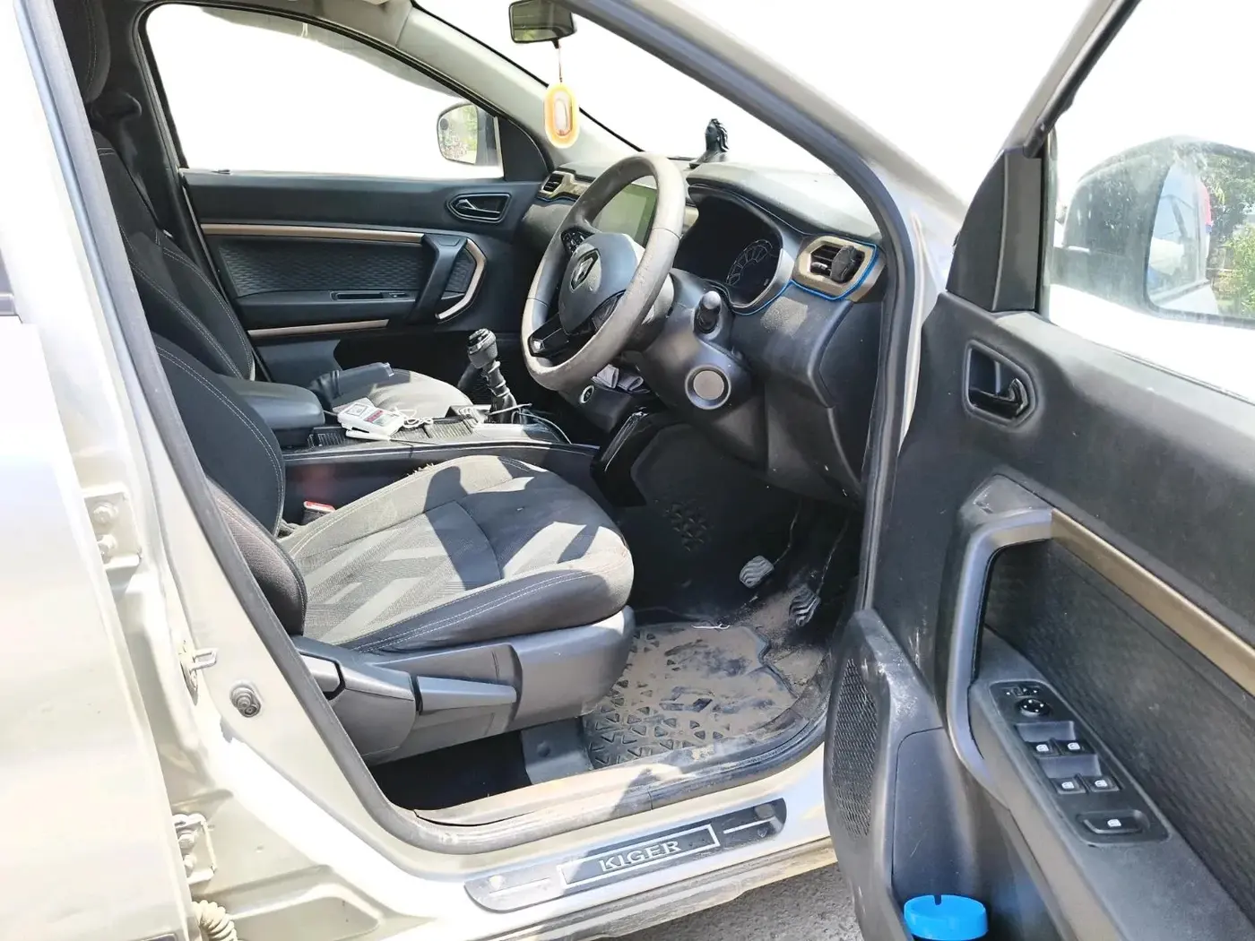 2022 Renault Kiger RXT (O) MT, Petrol, Manual, 77,511 km, interior
