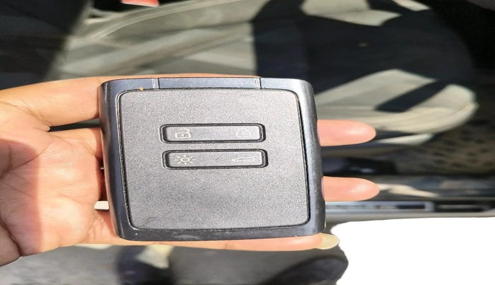 2022 Renault Kiger RXT (O) MT, Petrol, Manual, 77,511 km, interior