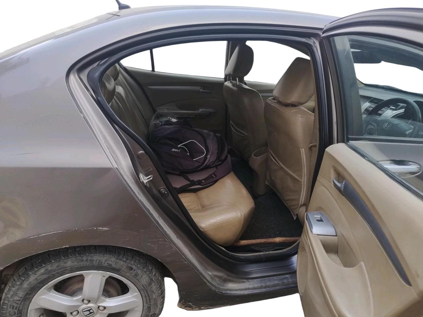 2011 Honda City 1.5L I-VTEC V MT, CNG, Manual, 1,56,586 km, interior