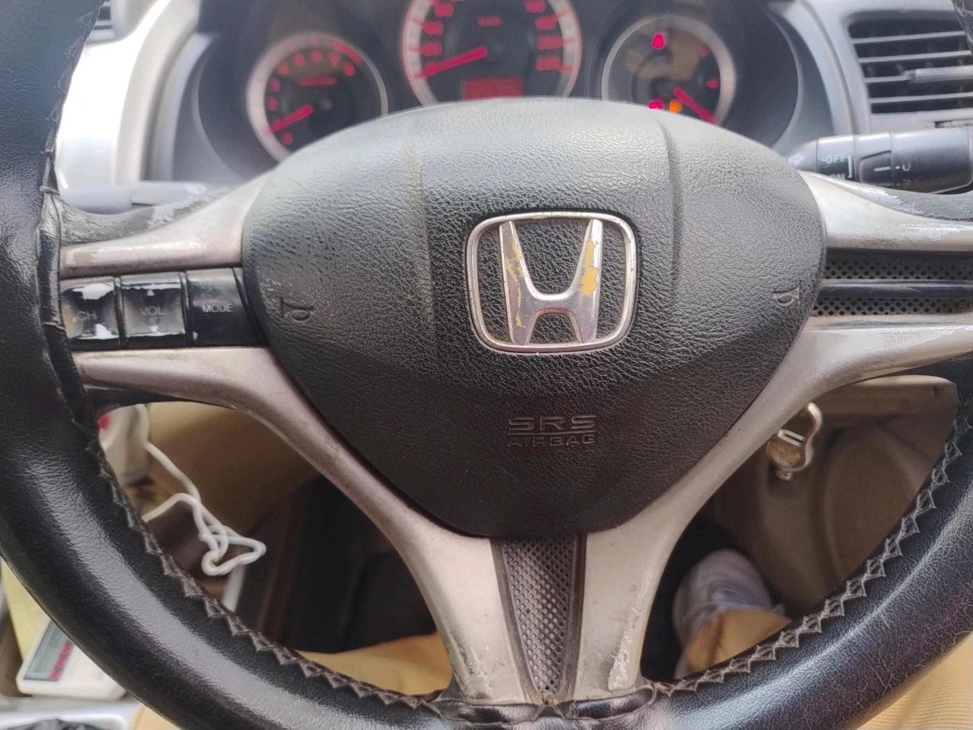 2011 Honda City 1.5L I-VTEC V MT, CNG, Manual, 1,56,586 km, interior