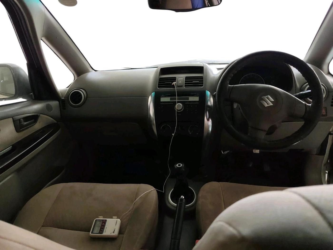 2011 Maruti SX4 VXI, CNG, Manual, 1,01,146 km, interior