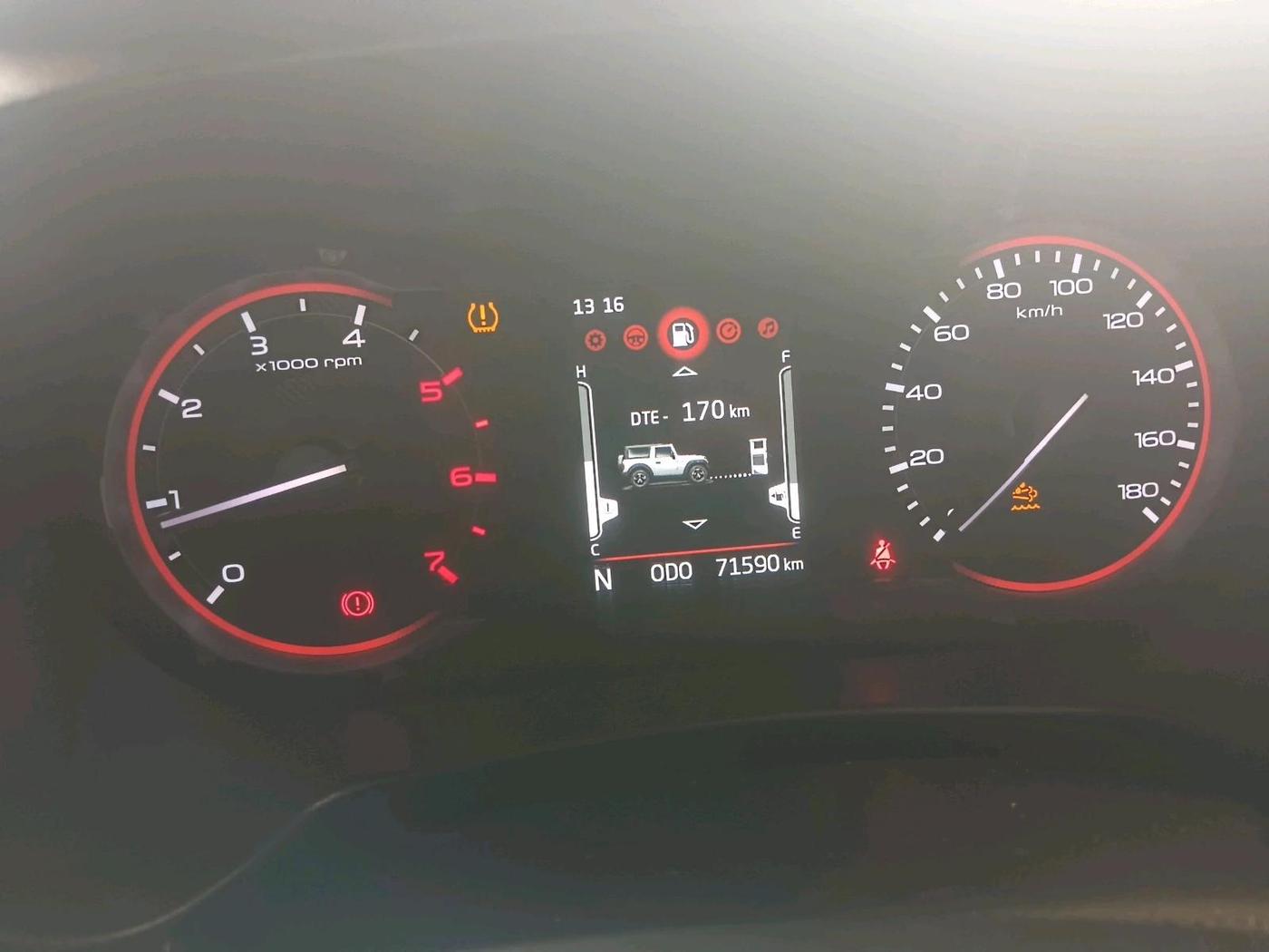 2022 Mahindra Thar LX HARD TOP 4WD MT, Diesel, Manual, 71,590 km, interior