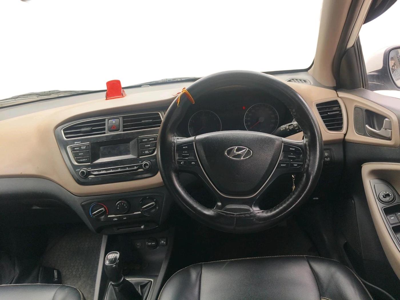 2020 Hyundai Elite i20 MAGNA PLUS 1.2, CNG, Manual, 71,497 km, interior