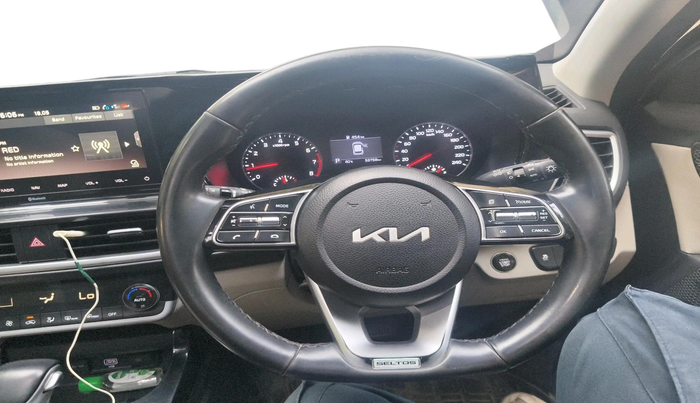 2022 KIA SELTOS HTX IVT 1.5 PETROL, Petrol, Automatic, 53,759 km, interior