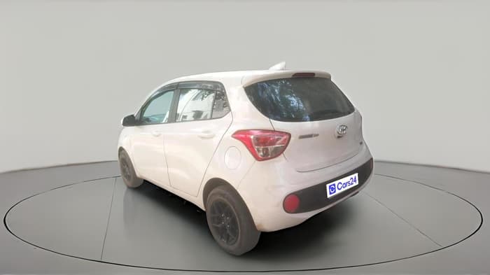2017 Hyundai Grand i10 MAGNA 1.2 KAPPA VTVT, Petrol, Manual, 1,09,872 km, exterior