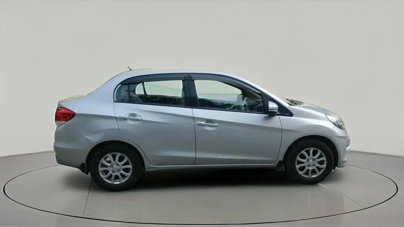 2015 Honda Amaze 1.2L I-VTEC VX, Petrol, Manual, 1,10,379 km, exterior