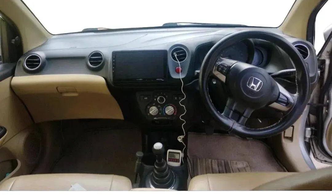 2015 Honda Amaze 1.2L I-VTEC VX, Petrol, Manual, 1,10,379 km, interior