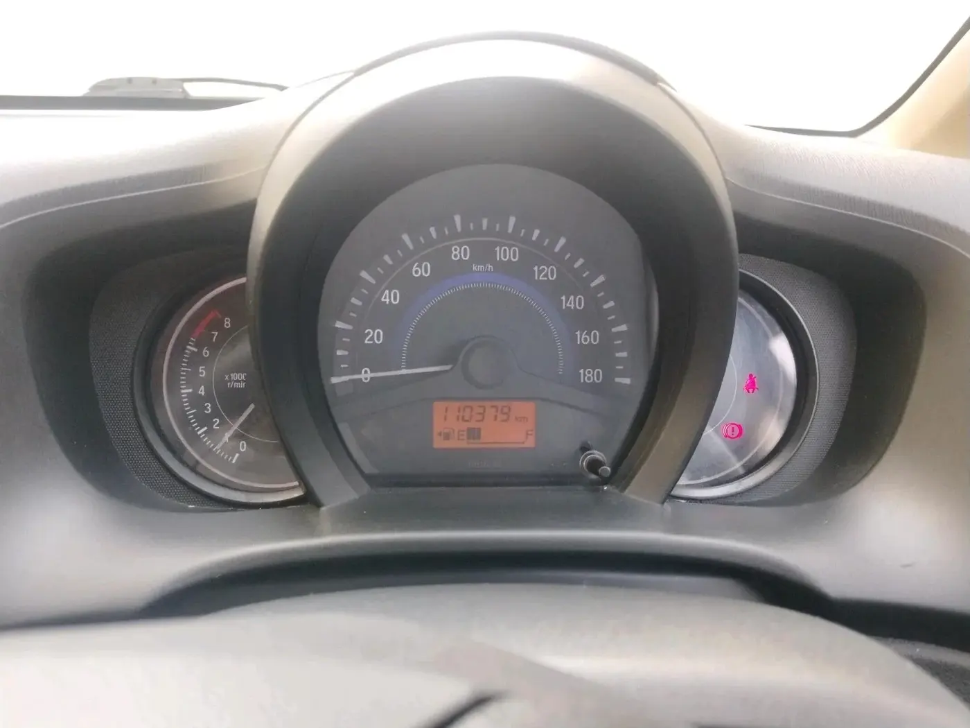 2015 Honda Amaze 1.2L I-VTEC VX, Petrol, Manual, 1,10,379 km, interior