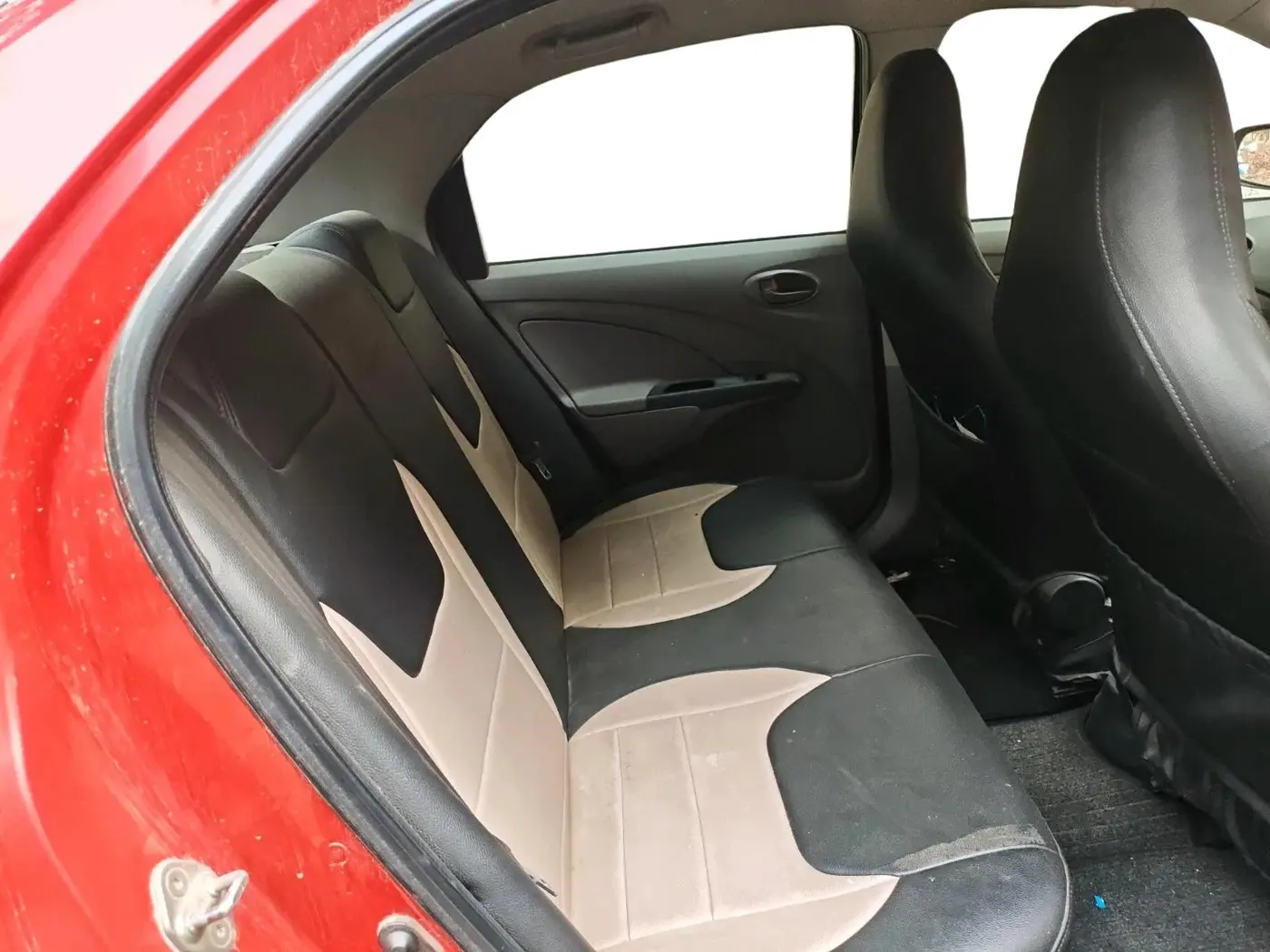 2011 Toyota Etios G, Petrol, Manual, 69,308 km, interior
