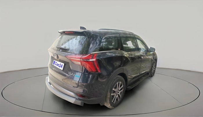 2025 Mahindra XUV700 AX 7 P AT 7 STR, Petrol, Automatic, 6,769 km, exterior