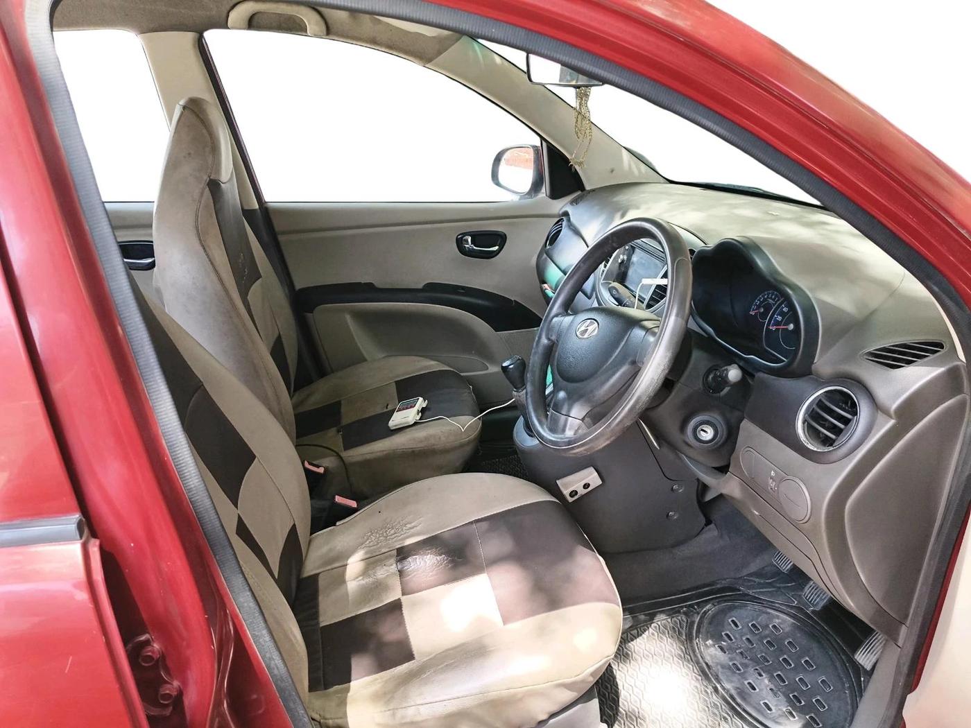 2011 Hyundai i10 MAGNA 1.2, Petrol, Manual, 1,14,609 km, interior