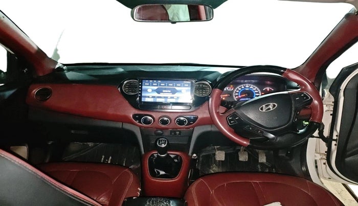 2016 Hyundai Grand i10 SPORTZ 1.2 KAPPA VTVT, CNG, Manual, 1,70,000 km, interior