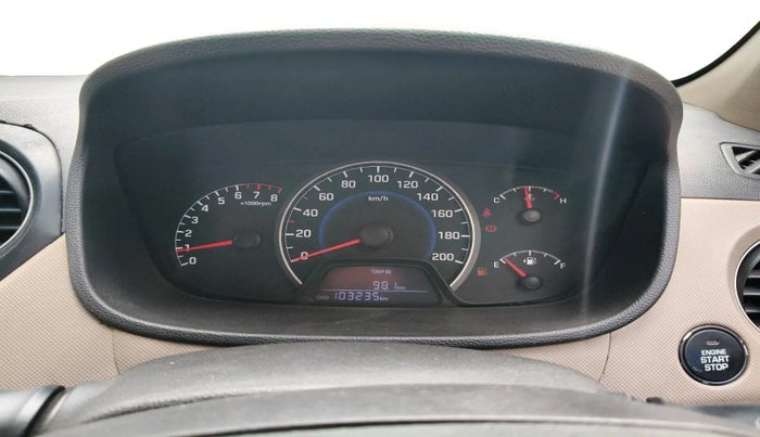 2013 Hyundai Grand i10 SPORTZ 1.2 KAPPA VTVT, CNG, Manual, 1,03,235 km, interior