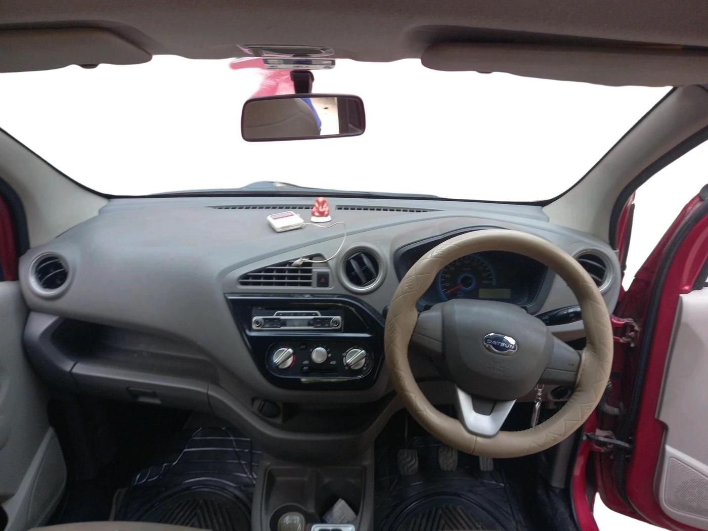 2016 Datsun Redi Go GOLD LIMITED EDITION, Petrol, Manual, 31,753 km, interior