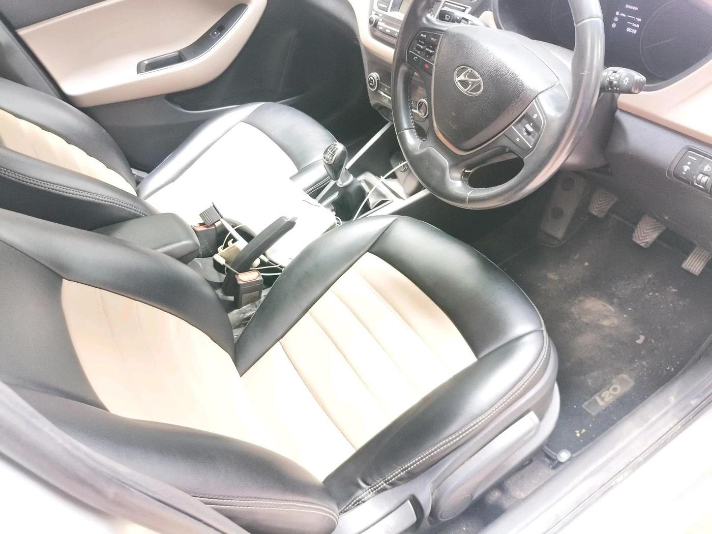 2016 Hyundai Elite i20 ASTA 1.4 CRDI, Diesel, Manual, 1,52,335 km, interior