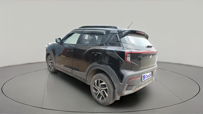2024 Mahindra XUV 3XO AX5 1.5 Turbo Diesel Autoshift Plus, Diesel, Automatic, 57,077 km, exterior