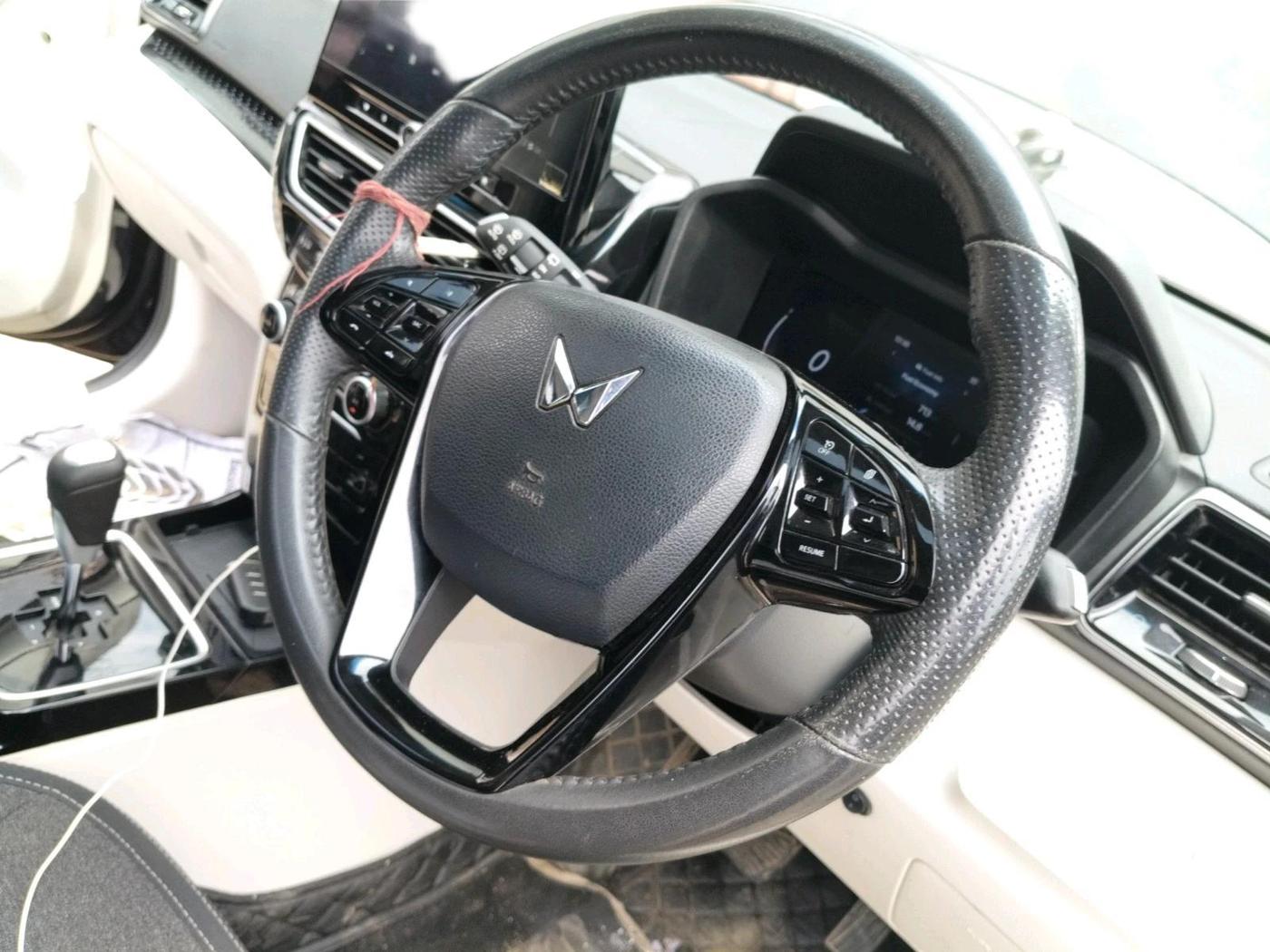 2024 Mahindra XUV 3XO AX5 1.5 Turbo Diesel Autoshift Plus, Diesel, Automatic, 57,077 km, interior