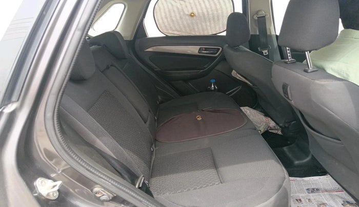 2018 Maruti Vitara Brezza ZDI, Diesel, Manual, 1,32,282 km, interior