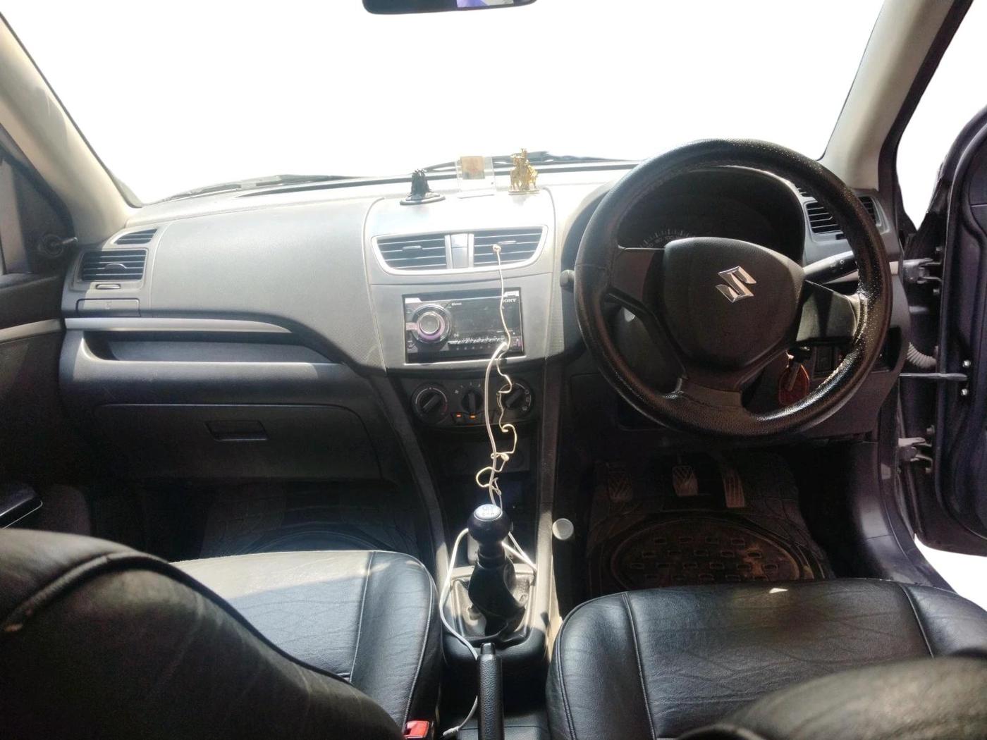 2016 Maruti Swift LXI (O), Petrol, Manual, 61,096 km, interior