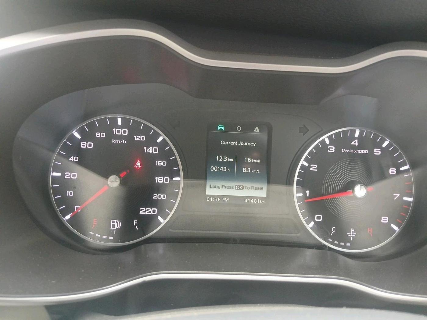 2022 MG ASTOR SUPER EX 1.5 MT, Petrol, Manual, 41,481 km, interior