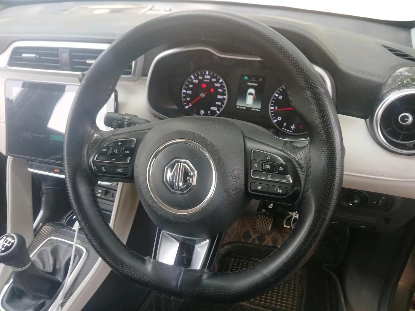 2022 MG ASTOR SUPER EX 1.5 MT, Petrol, Manual, 41,481 km, interior
