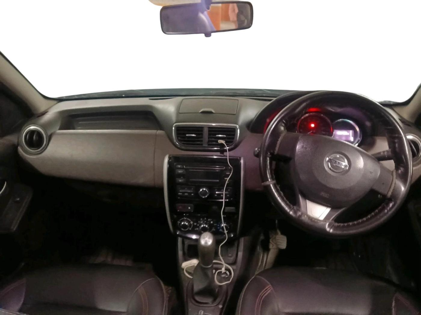 2017 Nissan Terrano XL (P), Petrol, Manual, 1,38,877 km, interior