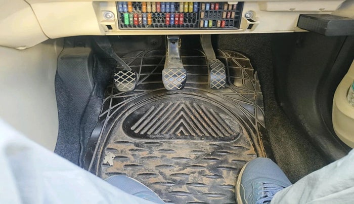 2011 Skoda Fabia ACTIVE 1.2 MPI, Petrol, Manual, 74,179 km, interior