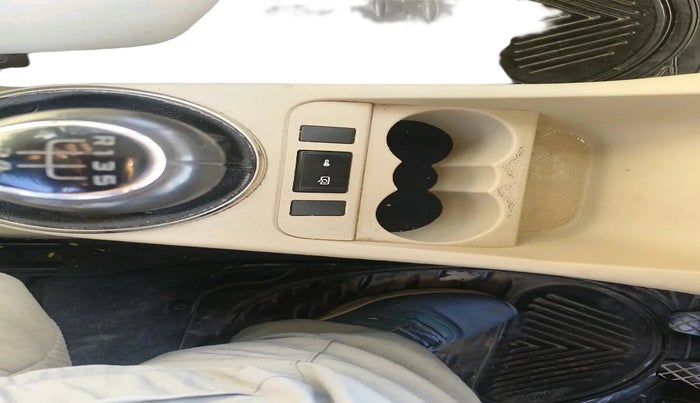 2011 Skoda Fabia ACTIVE 1.2 MPI, Petrol, Manual, 74,179 km, interior