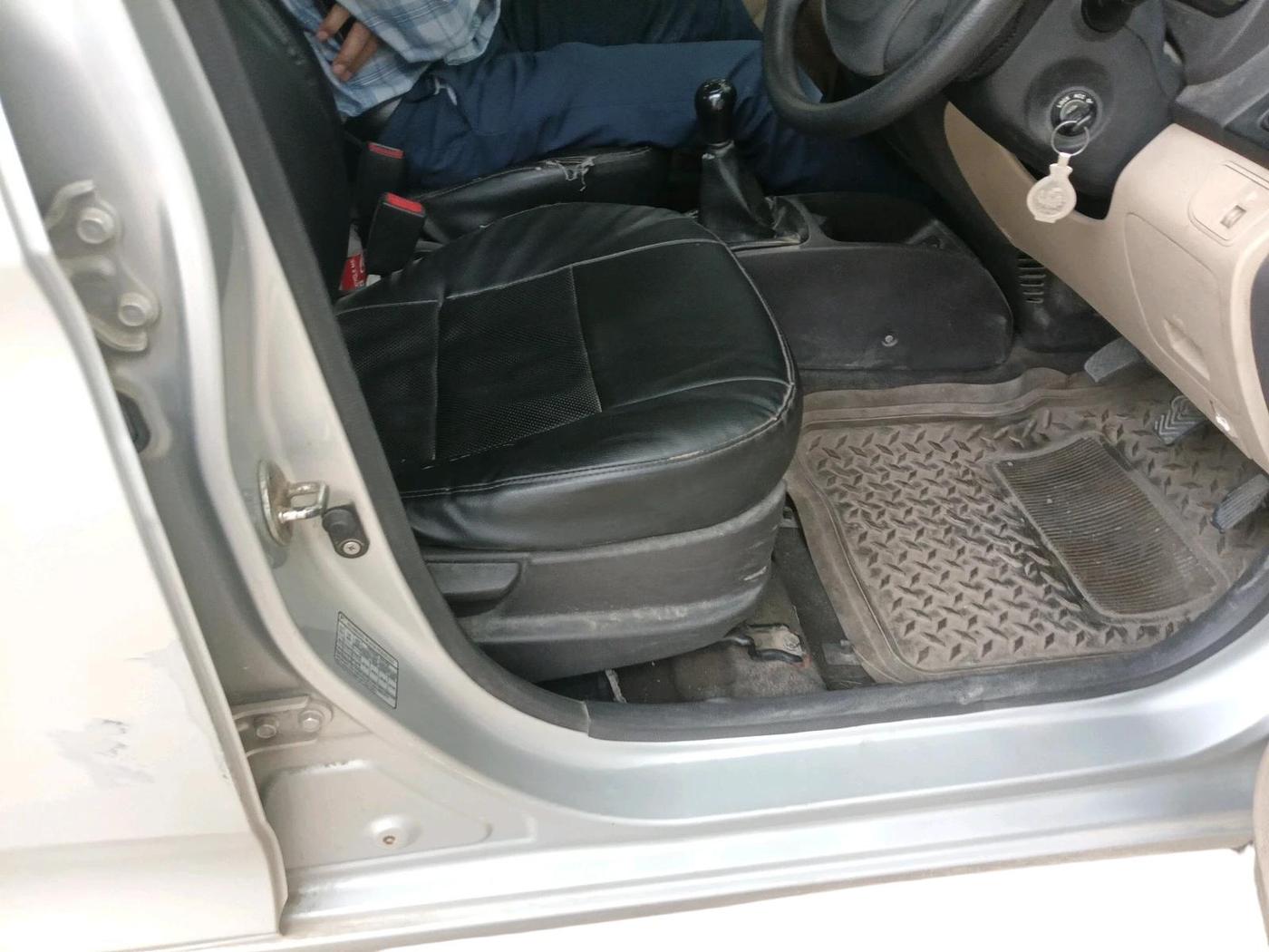 2011 Hyundai Eon ERA, Petrol, Manual, 1,32,843 km, interior