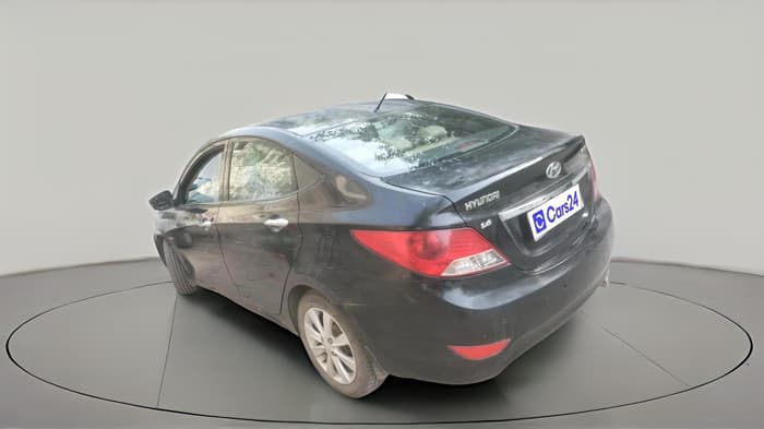 2011 Hyundai Verna FLUIDIC 1.6 VTVT SX, Petrol, Manual, 1,17,893 km, exterior