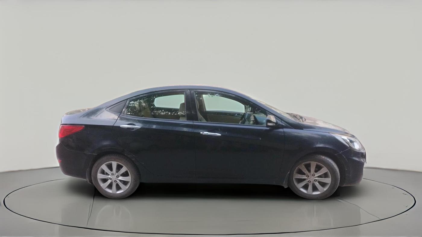 2011 Hyundai Verna FLUIDIC 1.6 VTVT SX, Petrol, Manual, 1,17,893 km, exterior