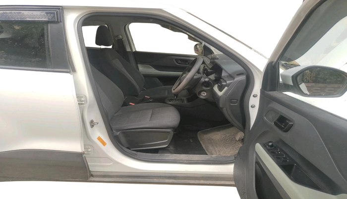 2023 Tata PUNCH ADVENTURE AMT, Petrol, Automatic, 26,070 km, interior