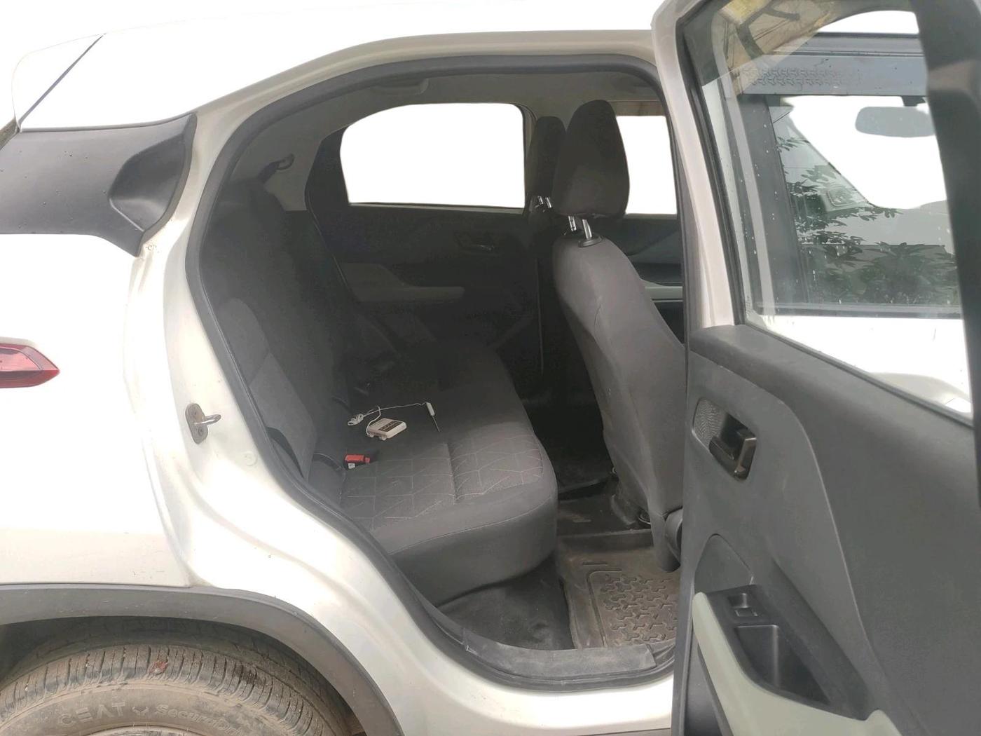 2023 Tata PUNCH ADVENTURE AMT, Petrol, Automatic, 26,070 km, interior