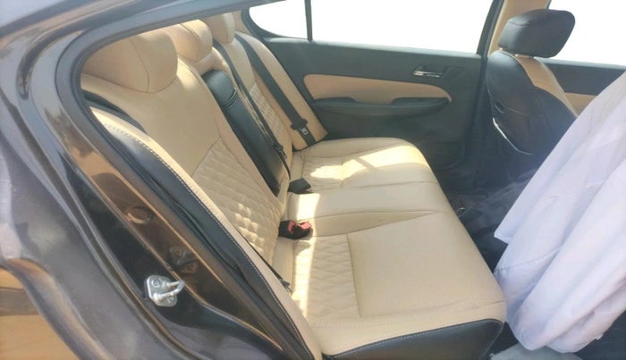 2022 Honda City 1.5L I-VTEC VX, Petrol, Manual, 1,16,961 km, interior