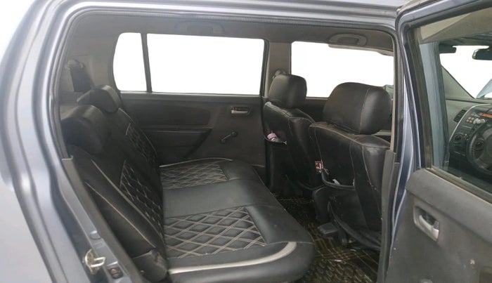 2011 Maruti Wagon R 1.0 LXI CNG, CNG, Manual, 1,69,117 km, interior