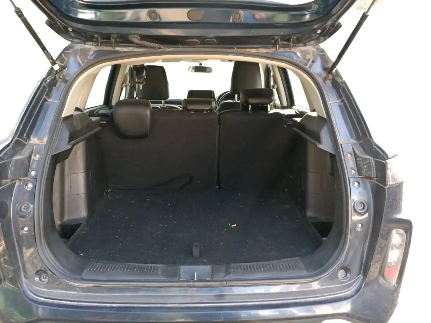 2023 Maruti Grand Vitara SIGMA SMART HYBRID, Petrol, Manual, 46,039 km, exterior
