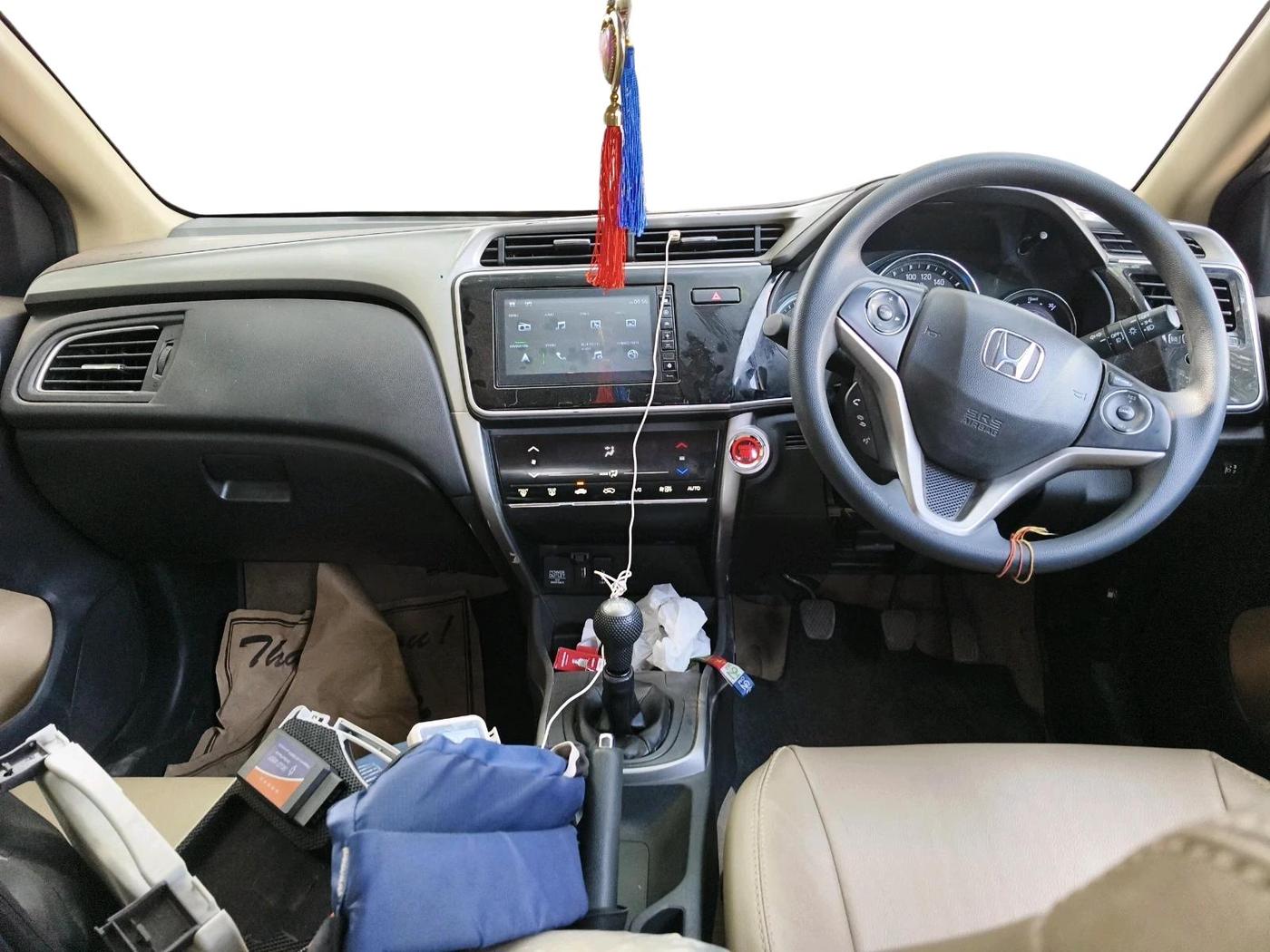 2022 Honda City 1.5L I-VTEC V MT 5TH GEN, Petrol, Manual, 21,559 km, interior