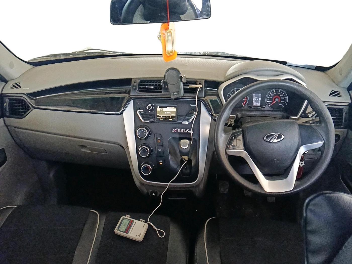 2016 Mahindra Kuv100 K8 6 STR, Petrol, Manual, 69,758 km, interior