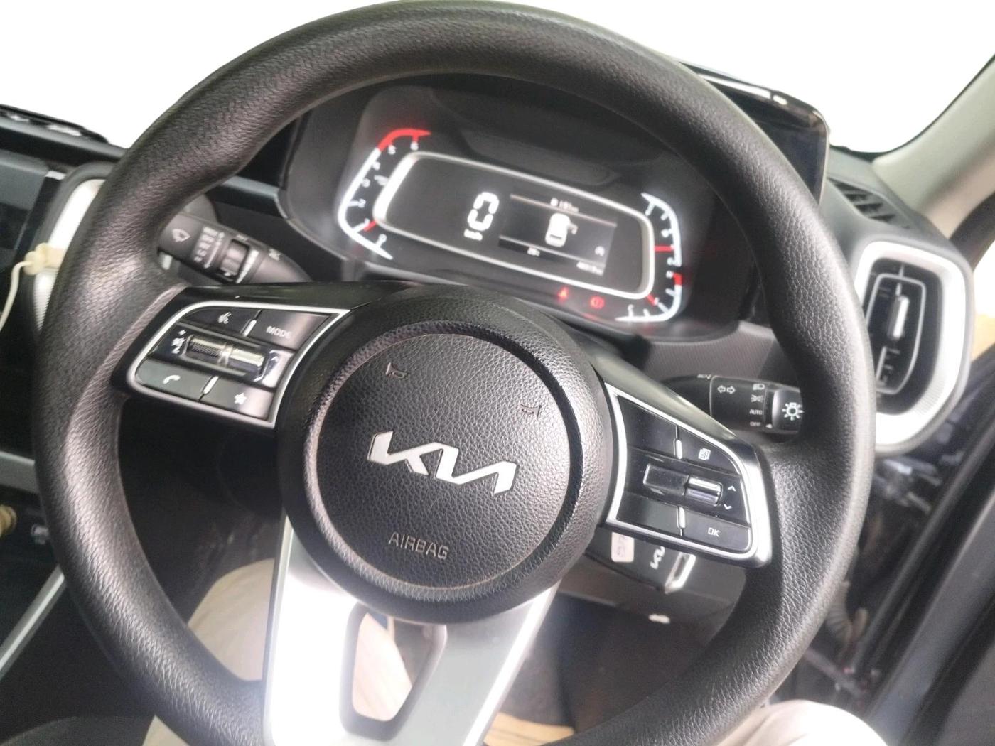 2024 KIA SONET HTK (O) 1.5 Diesel MT, Diesel, Manual, 48,319 km, interior