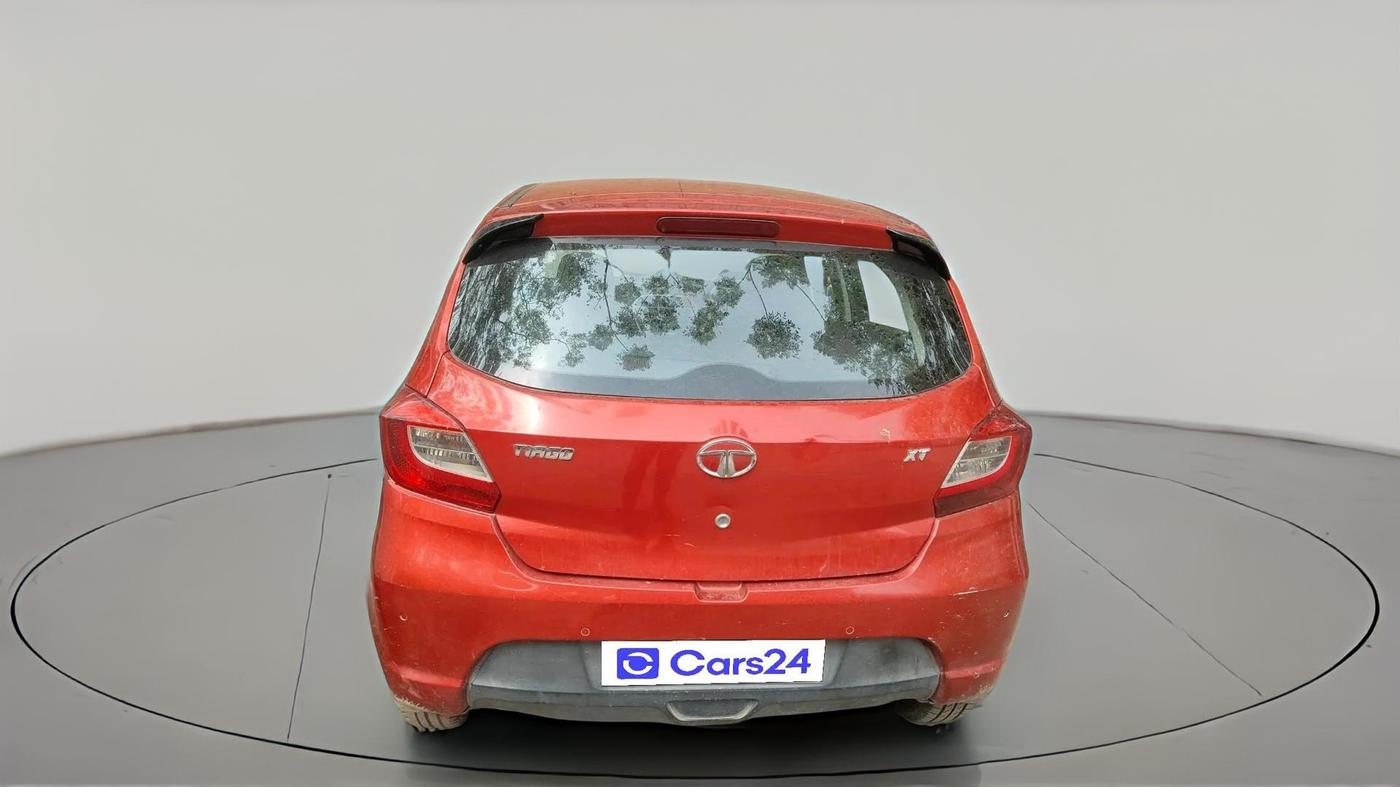 2017 Tata Tiago XT DIESEL, Diesel, Manual, 1,32,066 km, exterior