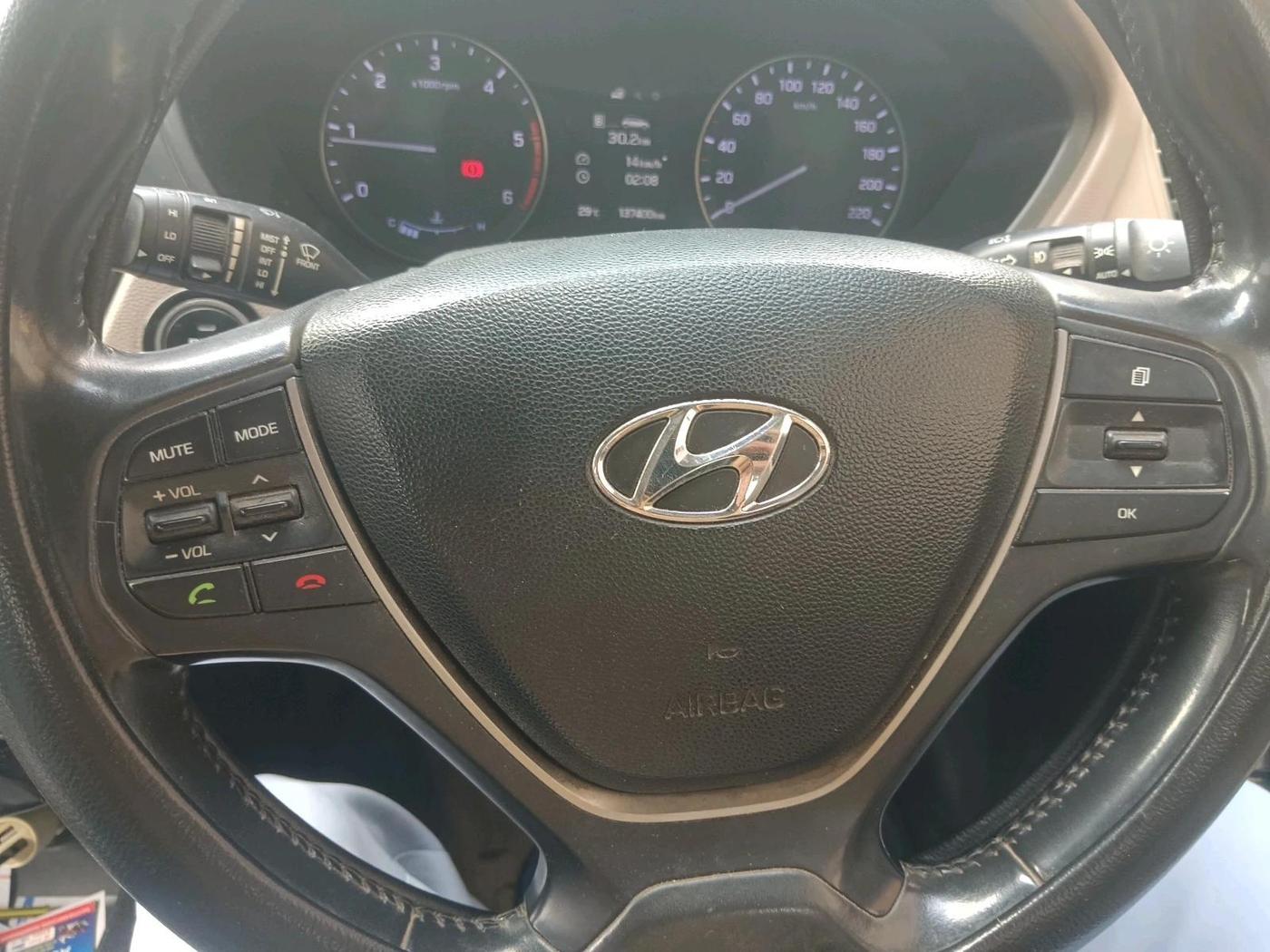 2016 Hyundai Elite i20 ASTA 1.4 CRDI, Diesel, Manual, 1,37,400 km, interior