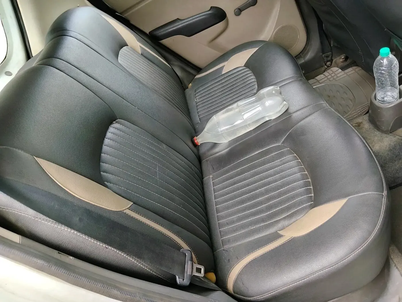 2011 Hyundai i10 ERA 1.1, CNG, Manual, 1,28,450 km, interior