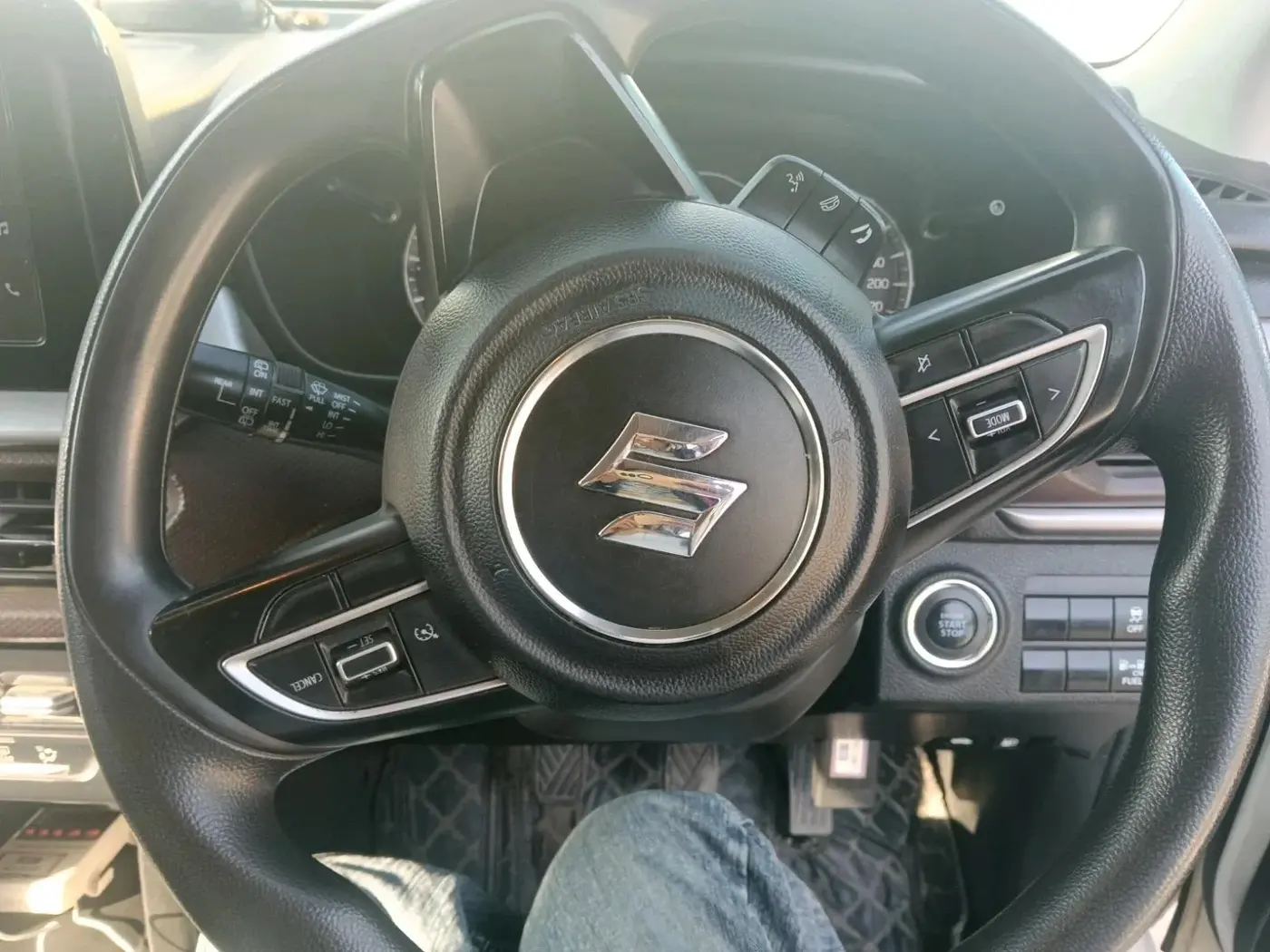 2023 Maruti BREZZA ZXI S-CNG, CNG, Manual, 79,904 km, interior