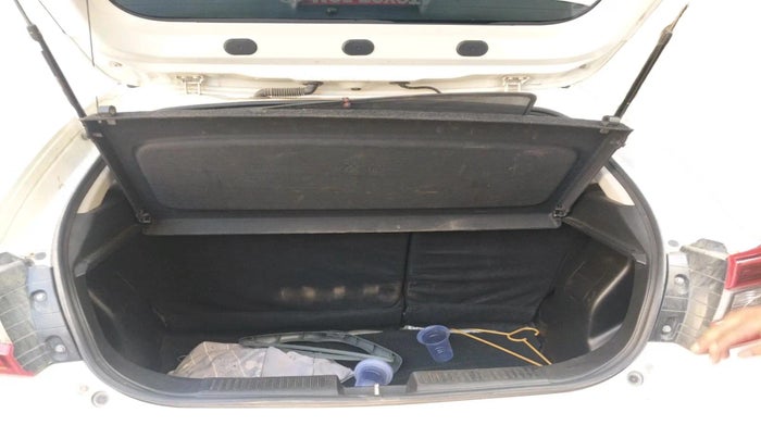 2023 Toyota Glanza G AMT, Petrol, Automatic, 77,600 km, exterior